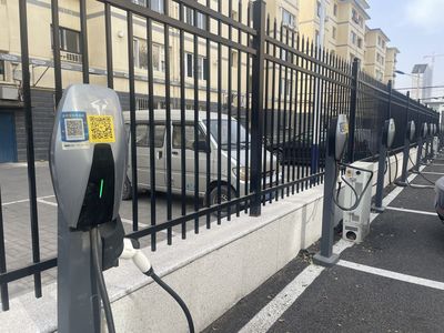 呼和浩特 加快充电桩建设 为绿色出行“蓄能”
