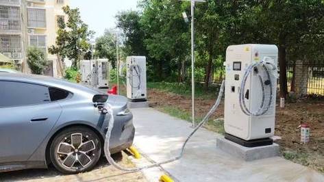 2025年11月重卡充电桩选购指南 双枪直流、智能充电桩厂家最新推荐